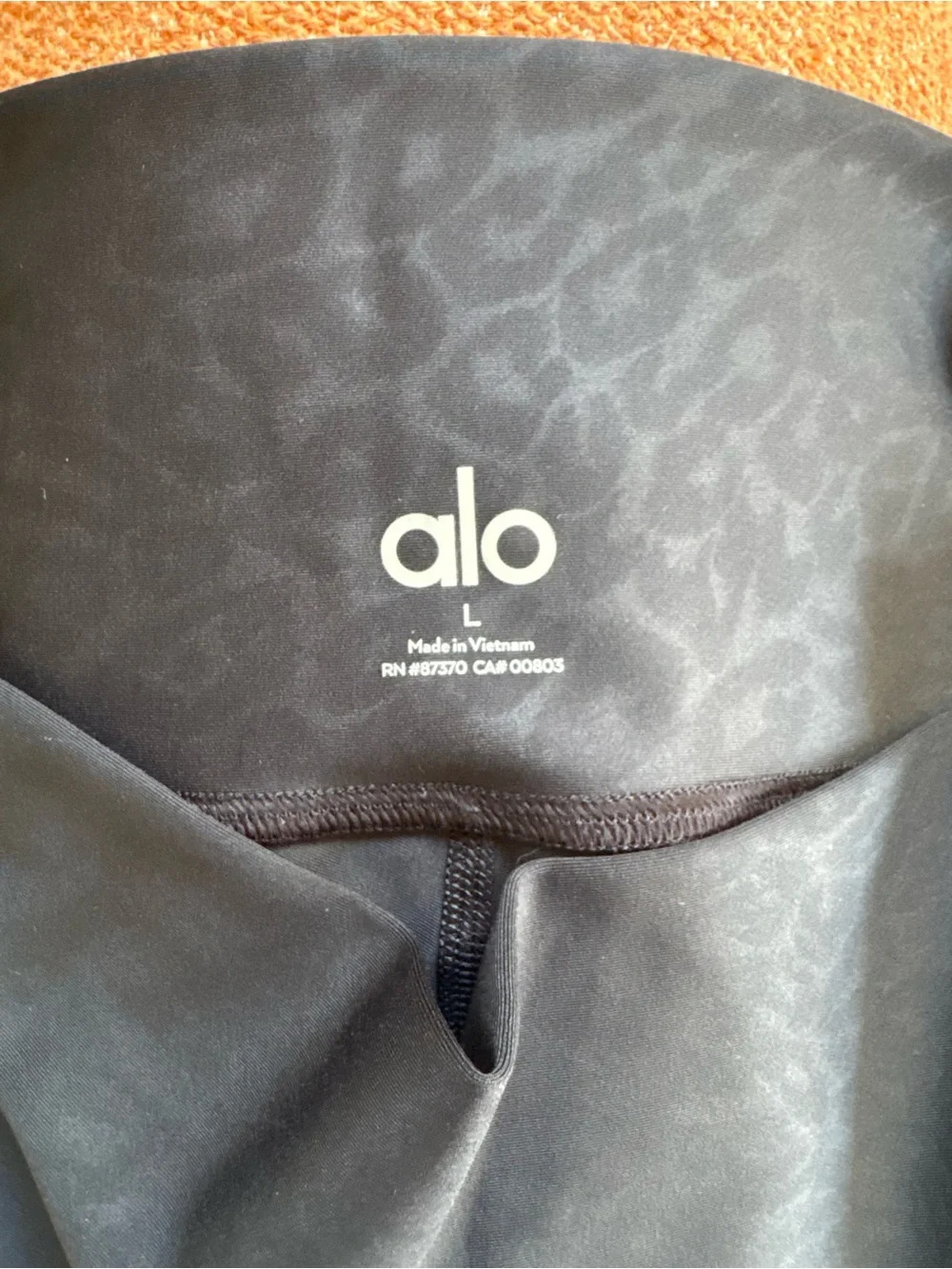 ALO Yoga alo airlift